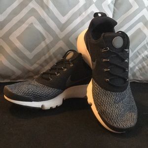 Youth Nike Presto shoes